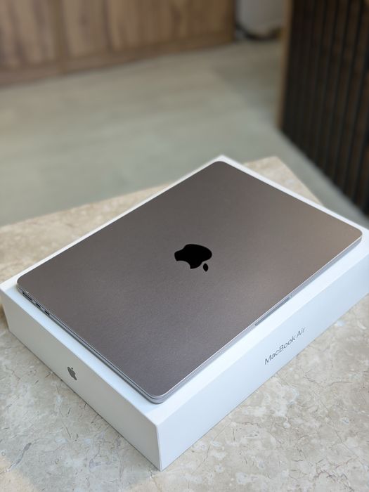 MacBook Air M3 8GB / 256GB PhoneLab