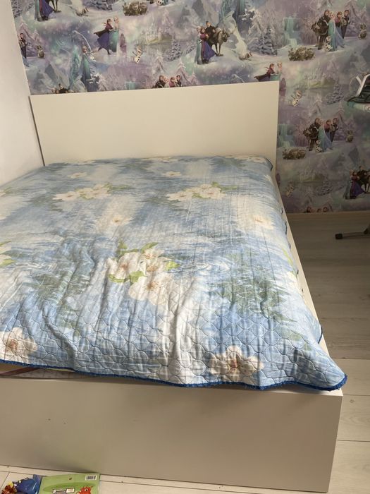 продам кровать икеа