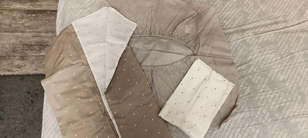 Комплект постельного белья для детской кроватки новый