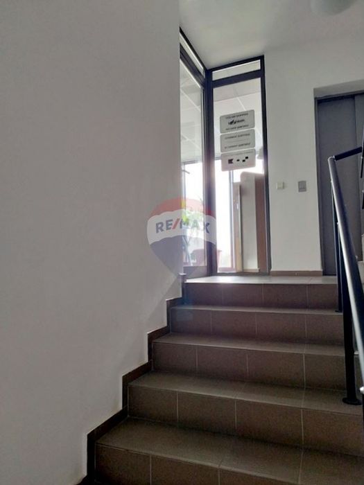 Продава се Офис в Варна, Западна промишлена зона - 89 кв.м за 1574 €/кв.м - Снимка #11