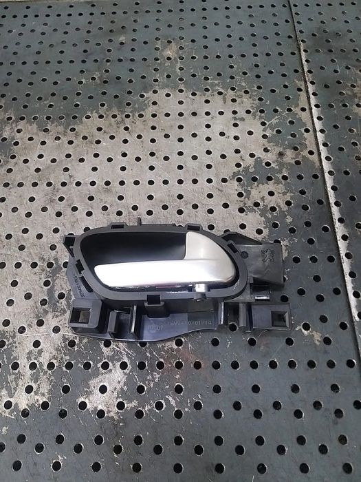 Maner interior usa dreapta spate peugeot 208 ca cc 96555516vv