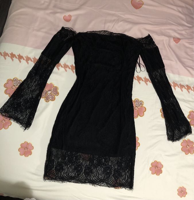 Vand rochie neagra scurta