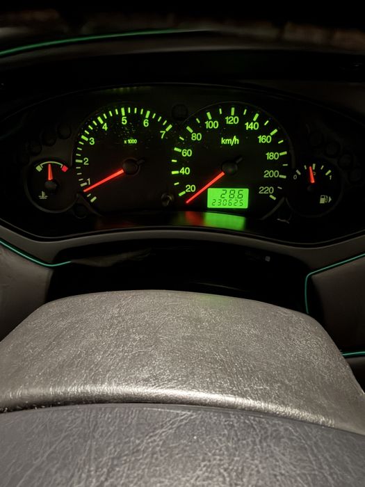 FORD Focus 2003 — imagine 5