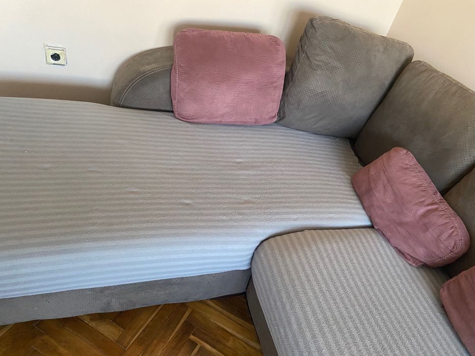 Диван, запазен, в много добро състояние