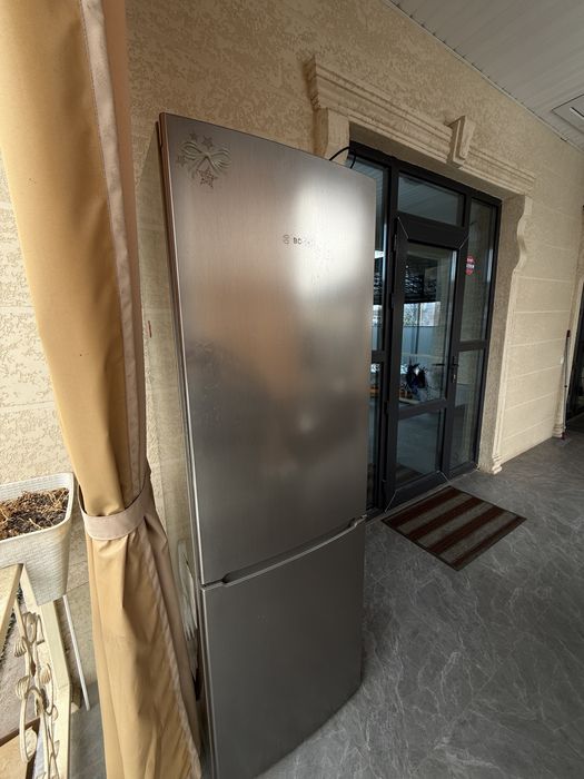 Холодилник BOSCH