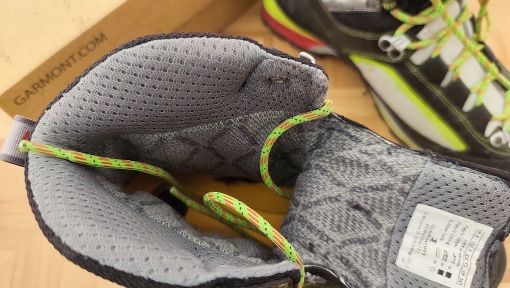 Туристически обувки 42 номер