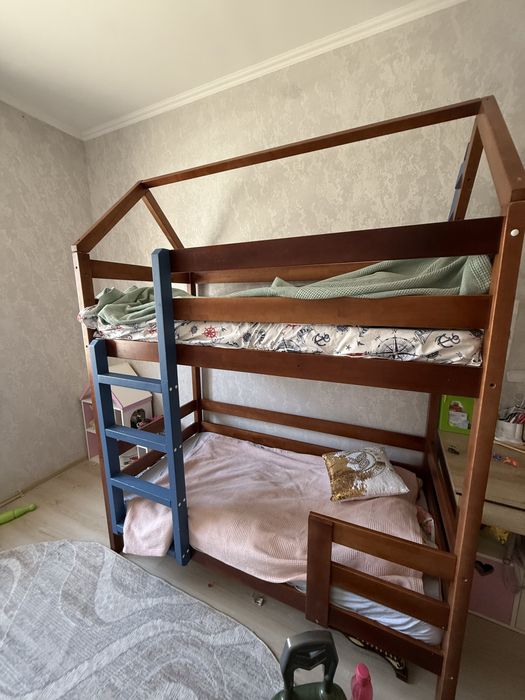 Двухярусная кровать продается чистое дерево