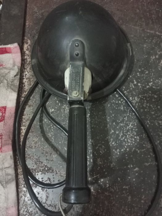 Продам медицинские баночки.