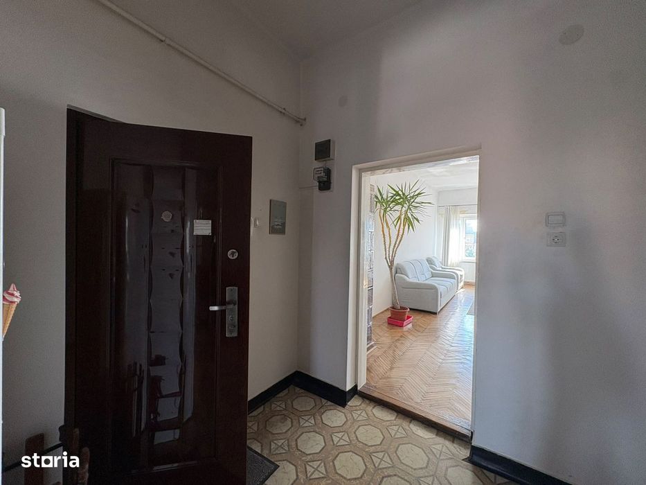 Apartament ULTRACENTRAL | 2 camere | 1 baie | 1 bucatarie | Strada Ero