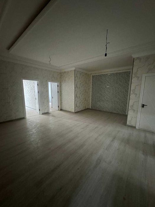 Продается квартира 93 кв метра на 1 этаже с готовым ремонтом