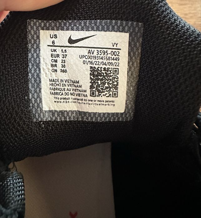 Черни маратонки Nike SHOX размери от 36 до 41