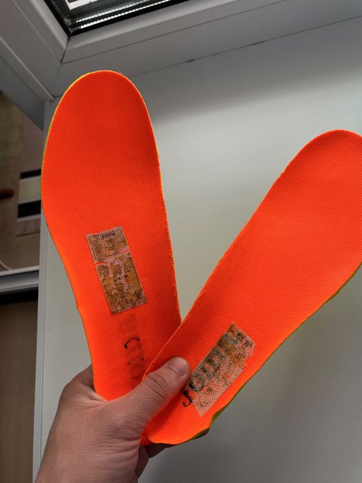 Продам футзалки Joma