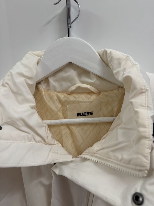 Дамско яке Guess