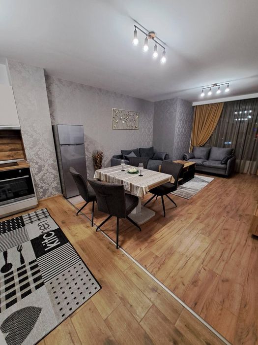 Дава се под наем Двустаен апартамент в София, Зона Б-5 - 76 кв.м за 747.66 € - Снимка #1