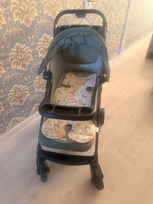 Продается коляска Joie Muze (Laurel)