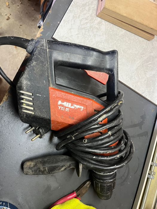 Перфоратор Hilti