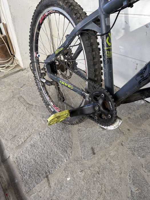 Продавам Drag c1