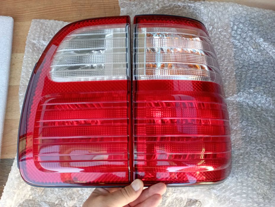 Фонари задние LX 470