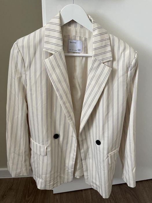 Продавам дамско сако