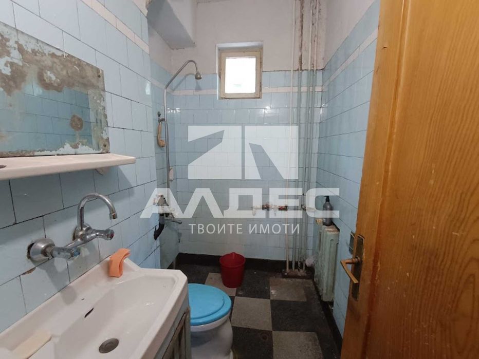 Продава се 3-стаен ап. до бул. Скобелев!