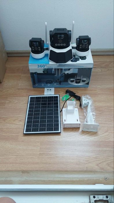Camera supraveghere  cu panou solar