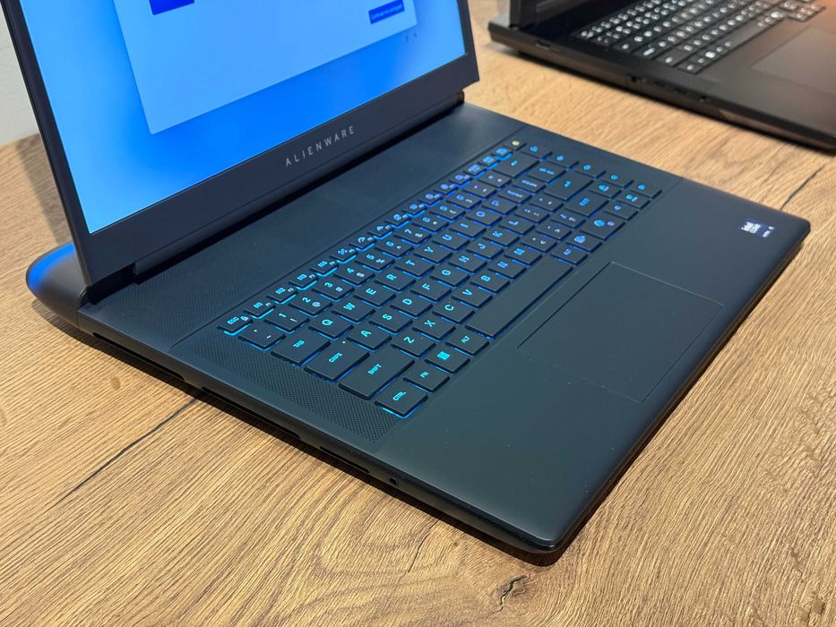 Laptop Gaming Dell Alienware 16 Area-51 QHD+ 240Hz Ultra 9 275HX 32GB Ram NVIDIA RTX 5070 1TB SSD Firma Garantie Factura MEGA-DEAL Alien-Store!