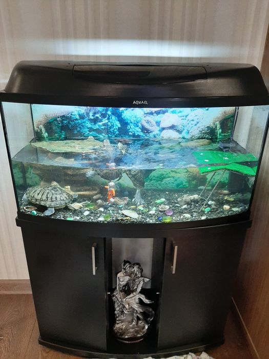 Аквариум с тумбой