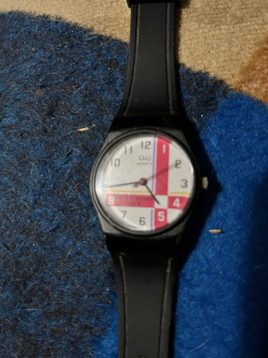 QnQ водоустойчив часовник