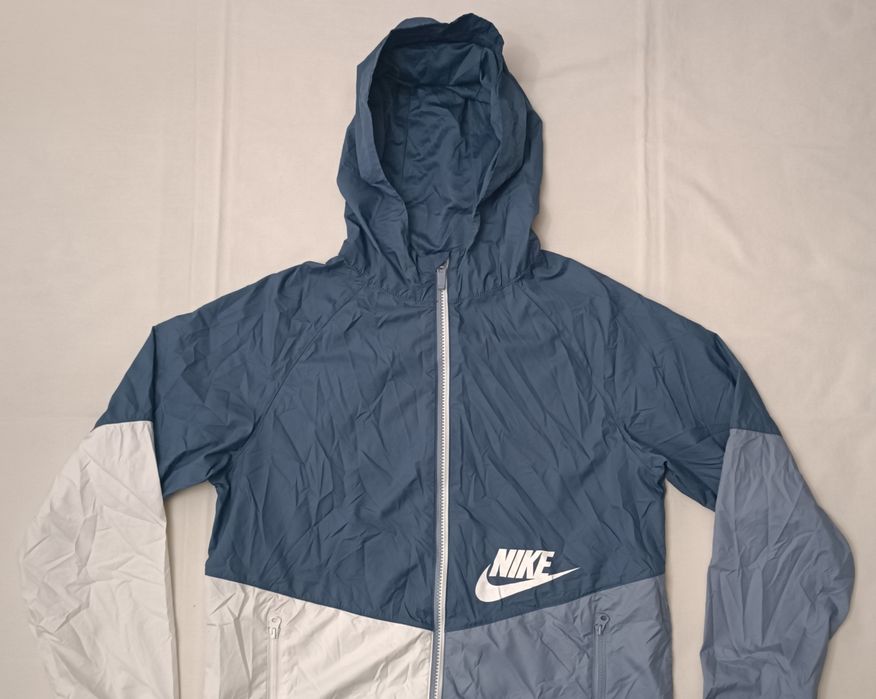 Nike NSW Windrunner Jacket оригинално яке ръст 158-170см Найк ветровка