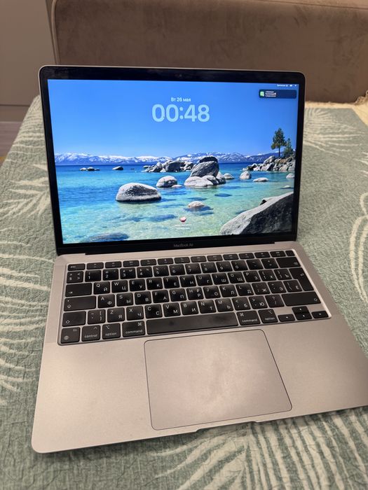 Macbook air m1 8/256