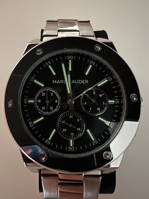 Mark Lauder - кварцов часовник с верижка от неръждаема стомана