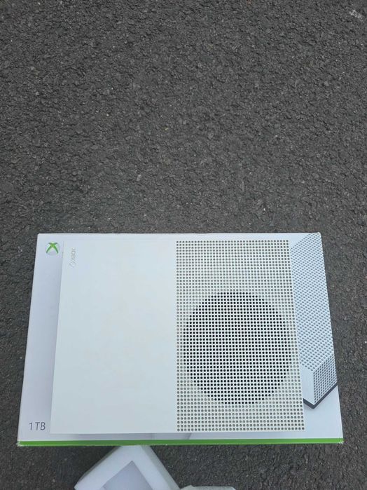 Xbox one S 1 TB cu controller
