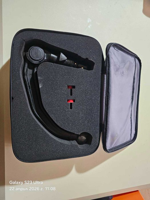 Теглич за Тесла Модел 3