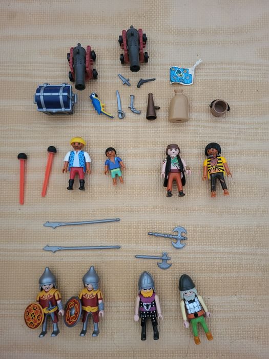 Playmobil set 5135- пиратски кораб + допълнителни фигури