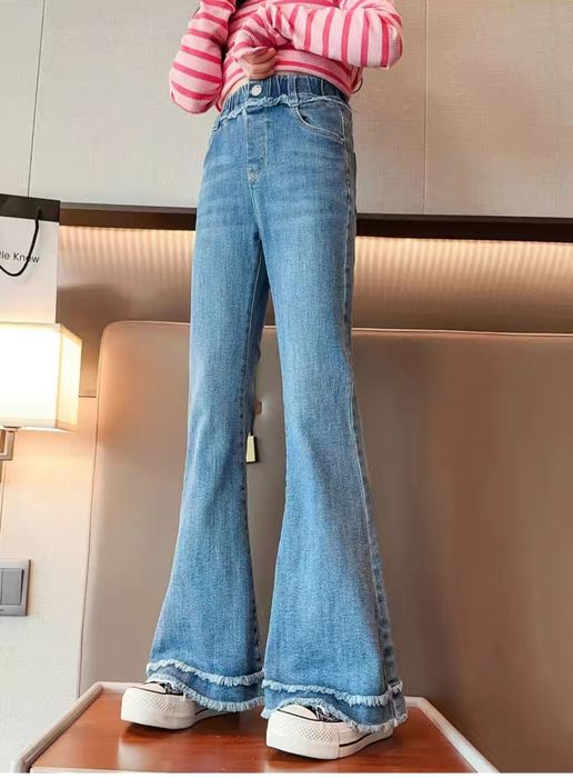 Джинсы на девочку 134 см