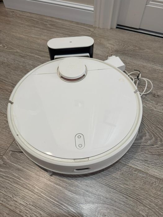 Продам робот пылесос