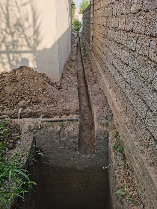 Капаем септик траншей котлованы под бассейны !!!