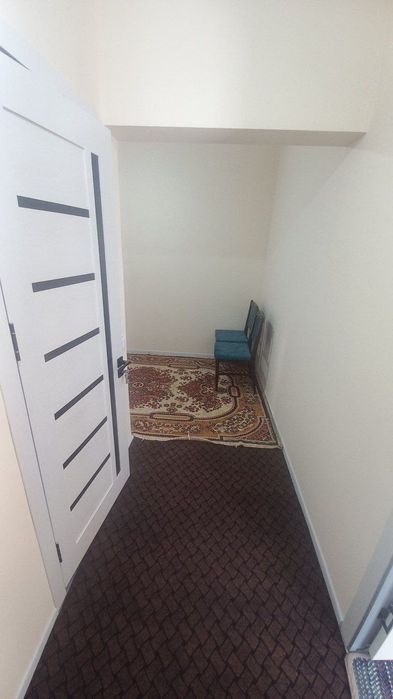 Ижарага КВАОТИРА  берилади Чирчик шахрида  1 хонали