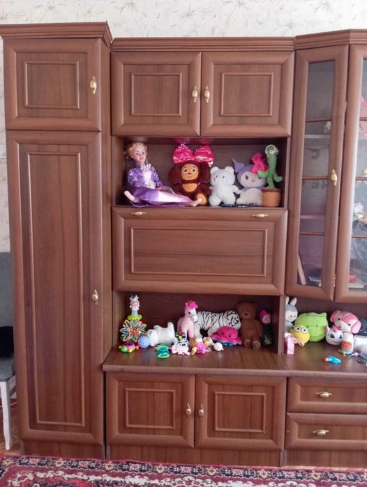 Продам стенку  ..