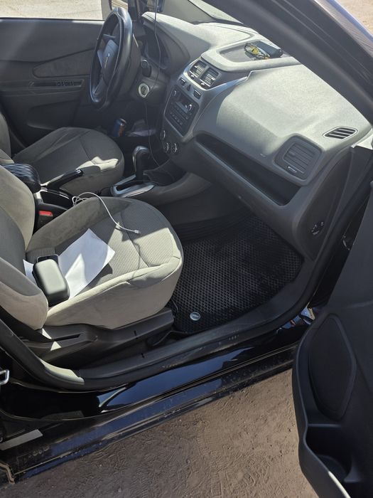 Продам коврики на кобальт 7тыс