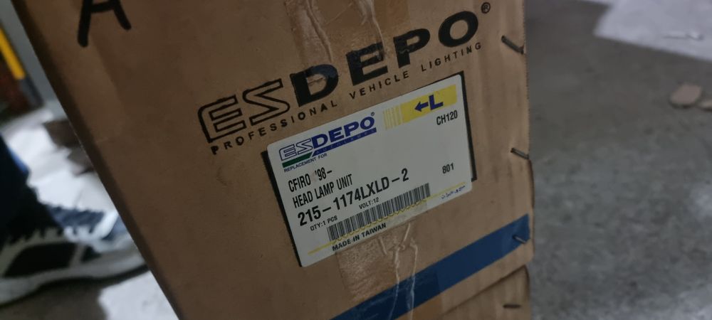 Фары Nissan maxima,cefiro a 32