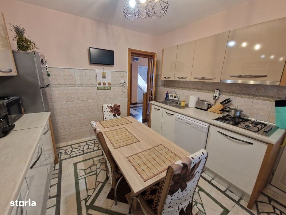 Casa duplex, 195 mp, strada G. Ureche