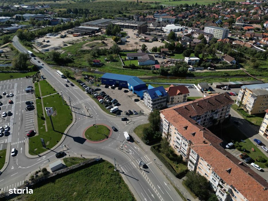 Posibilitate unica de investitie spatiu comercial si rezidential