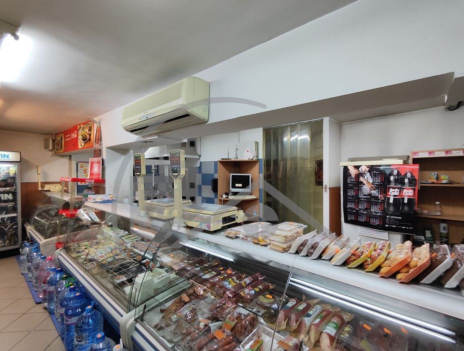 Продава се Магазин в Варна, Лятно кино Тракия - 285 кв.м за 1193 €/кв.м - Снимка #3