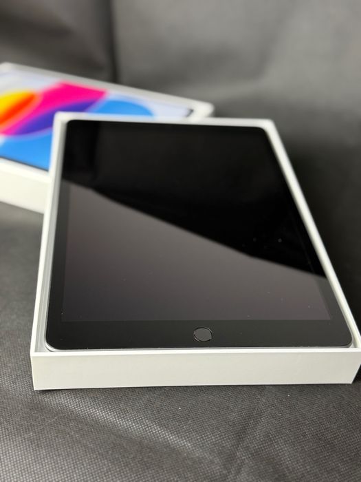 Apple iPad 8 (Gen 8 - 2020) 128GB - Space Gray (stare impecabilă)