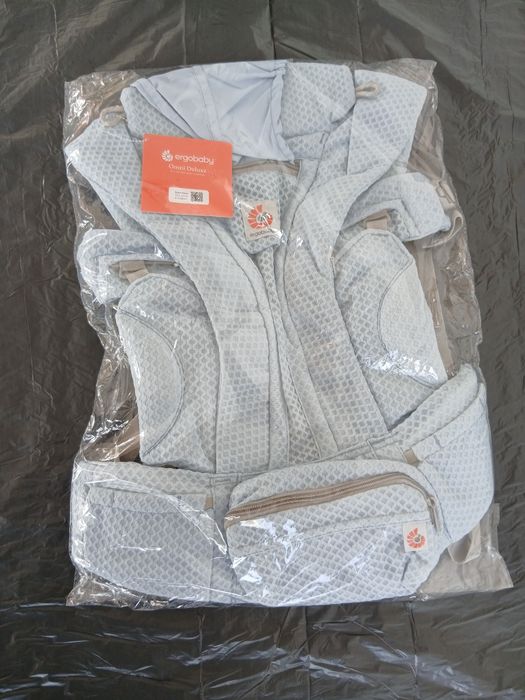 Ergobaby Omni Deluxe