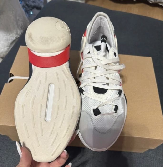 Adidasi Adidas