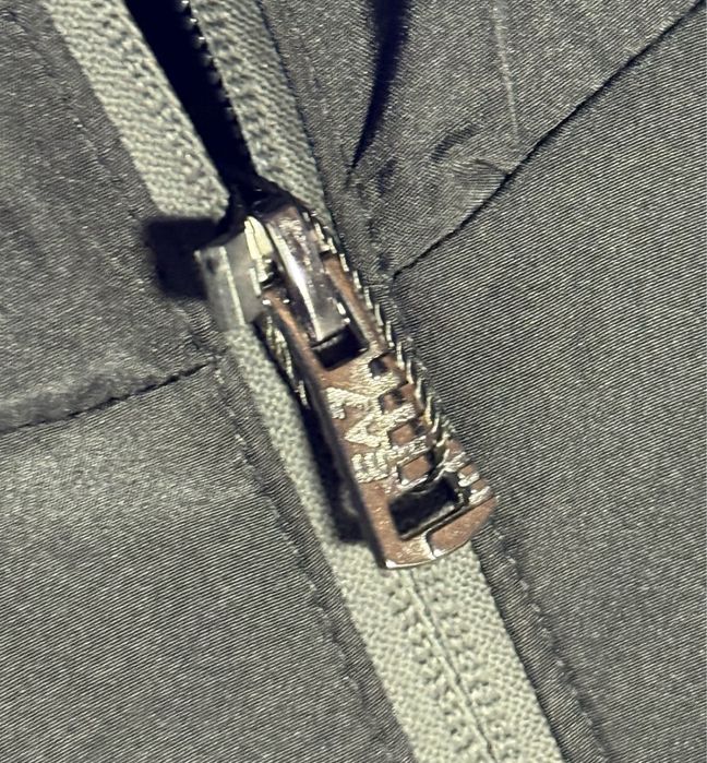 Geaca de fâş pentru toamna!!! Armani Exchange A|X