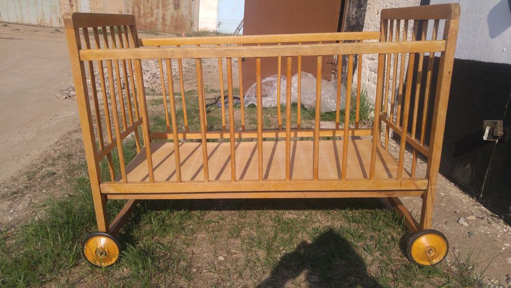 Детская кровать.