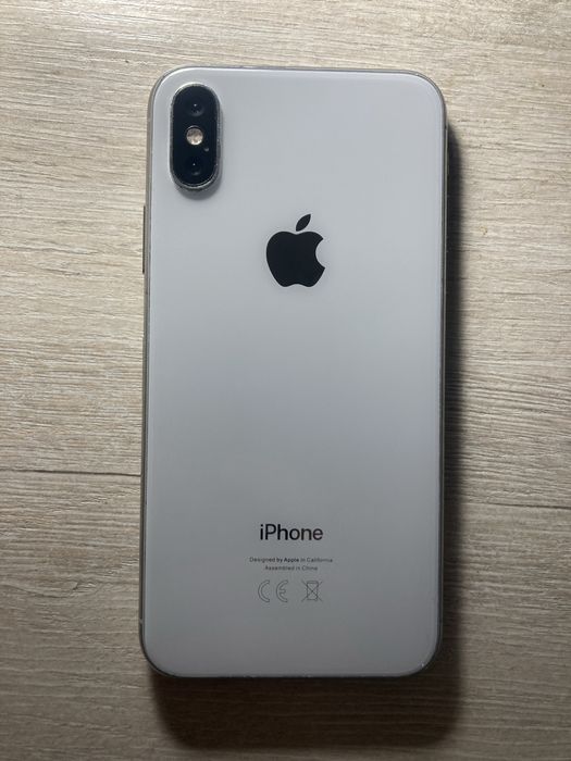 Продам Iphone XS